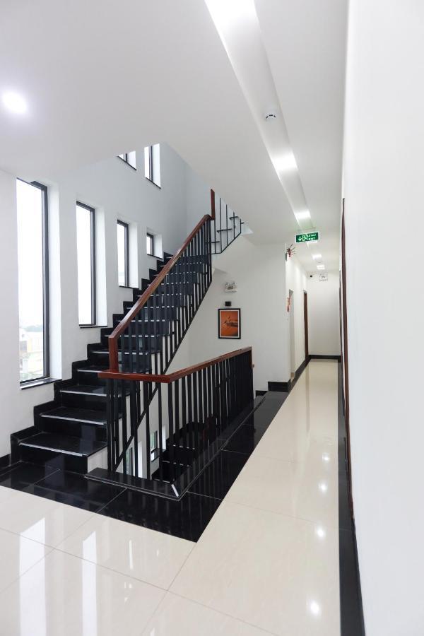 Hoc Huong Hotel Куїнон Екстер'єр фото