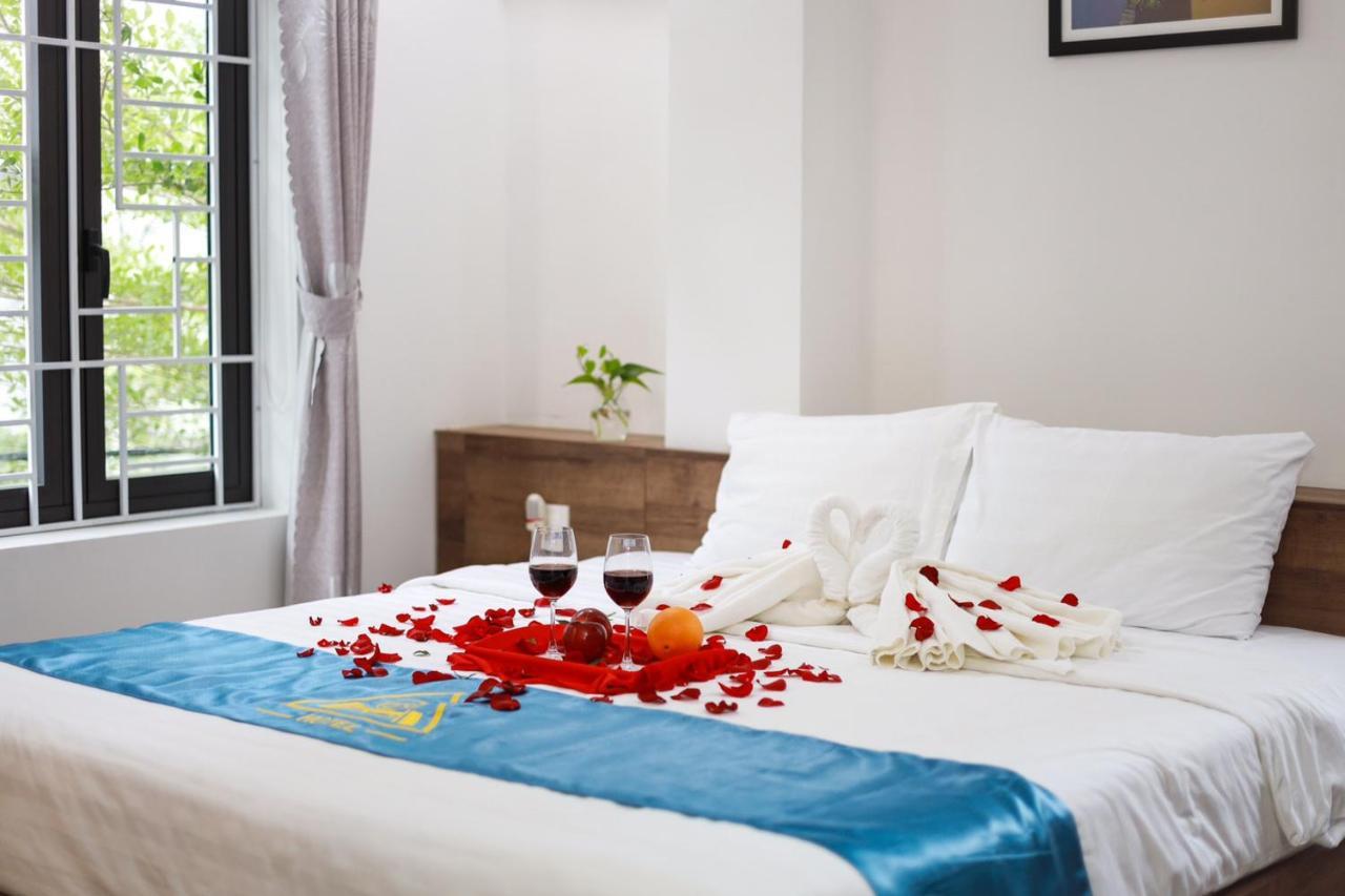 Hoc Huong Hotel Куїнон Екстер'єр фото
