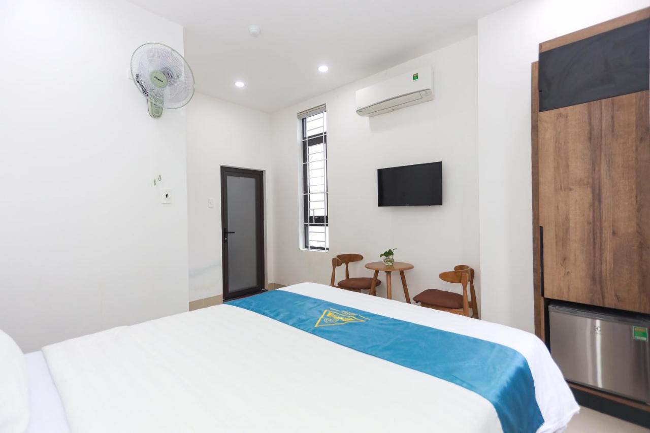Hoc Huong Hotel Куїнон Екстер'єр фото