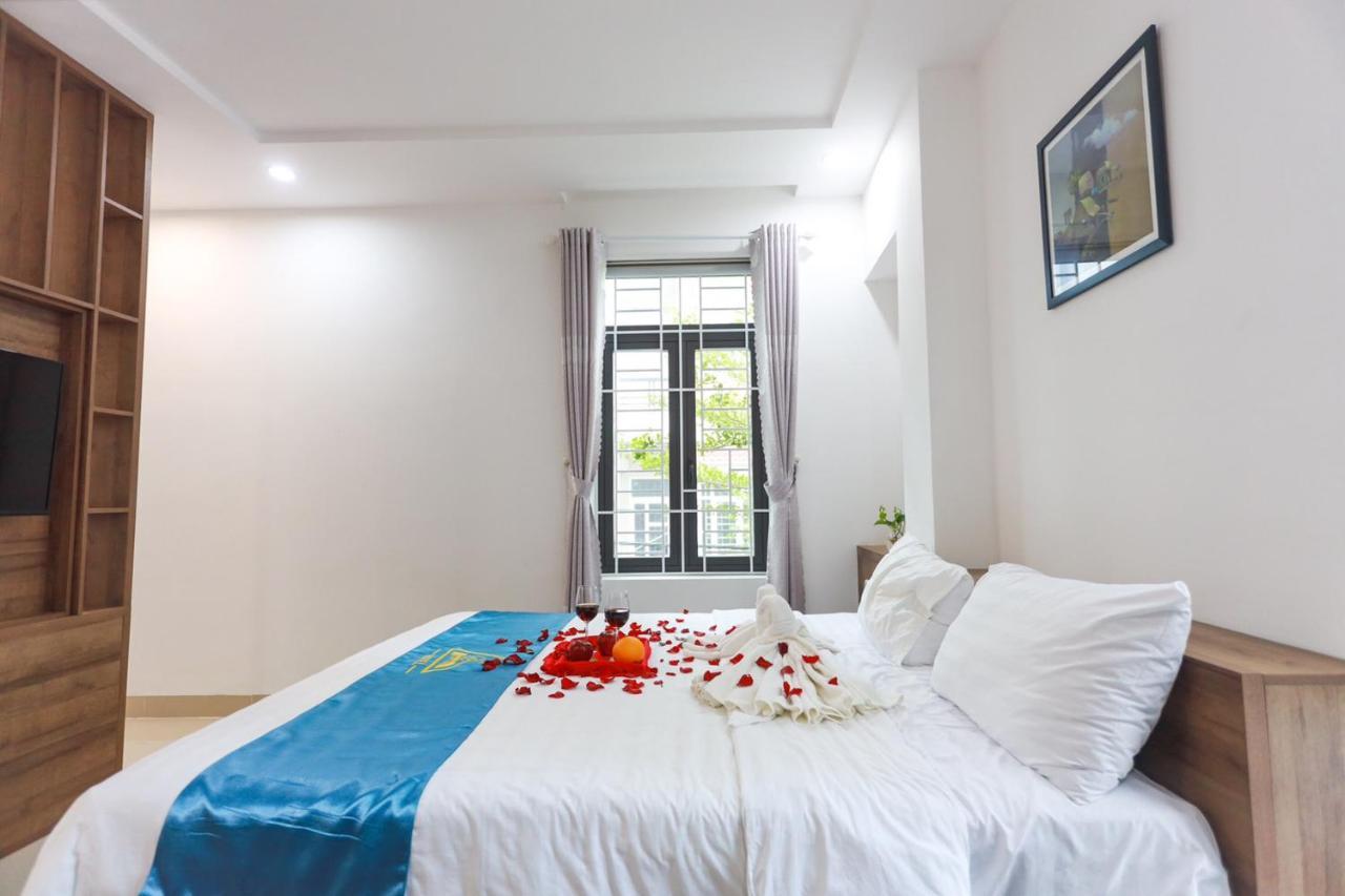Hoc Huong Hotel Куїнон Екстер'єр фото