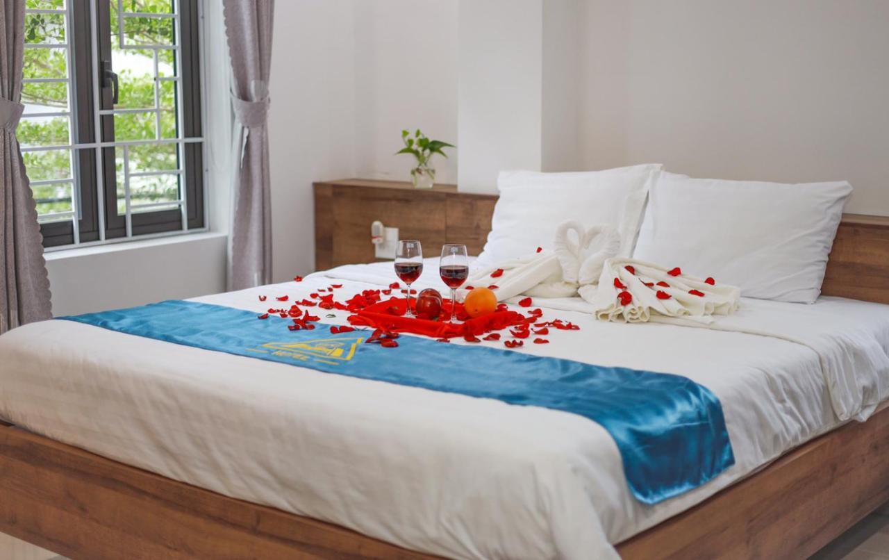 Hoc Huong Hotel Куїнон Екстер'єр фото