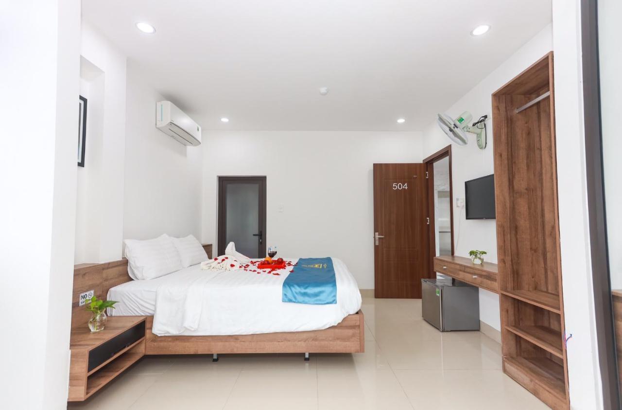 Hoc Huong Hotel Куїнон Екстер'єр фото