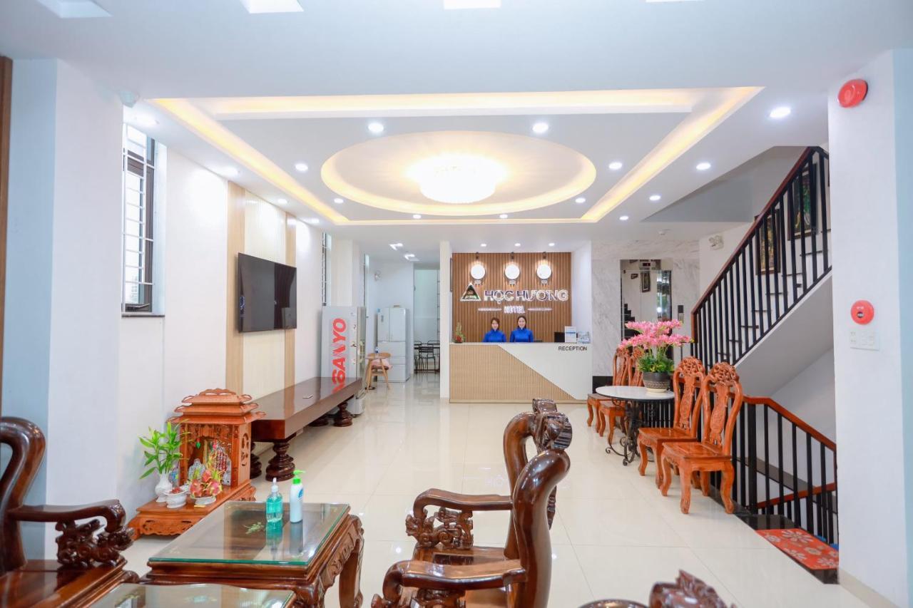 Hoc Huong Hotel Куїнон Екстер'єр фото